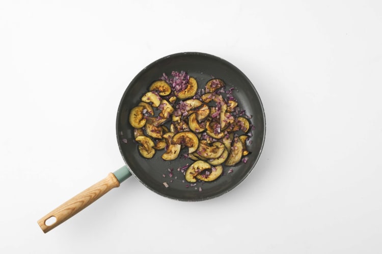 Aubergine bakken