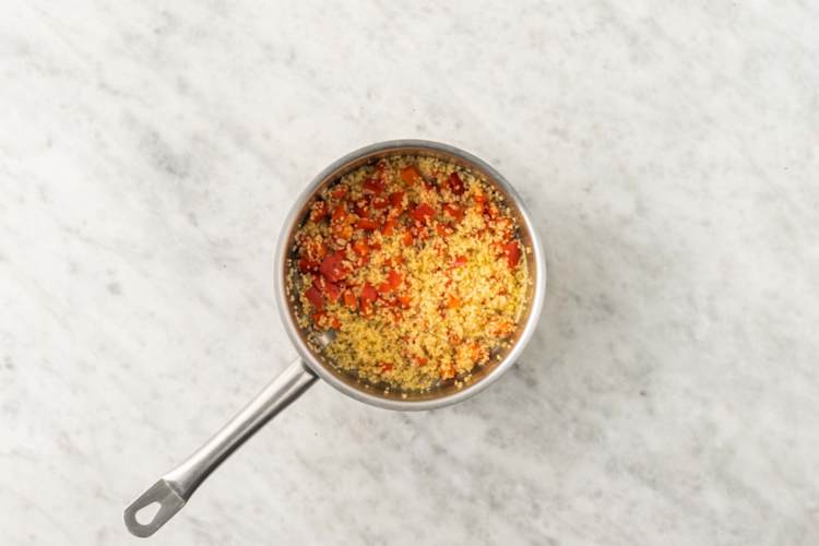 Cook red pepper bulgur
