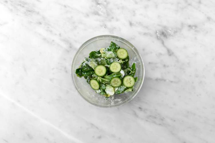 Salat zubereiten