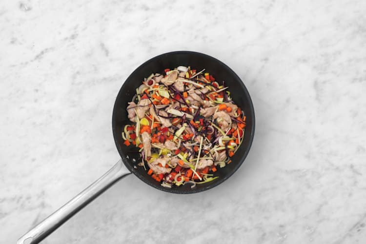 Sauter les légumes au wok