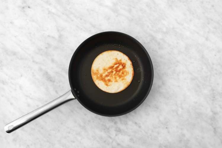 Tostare le tortillas