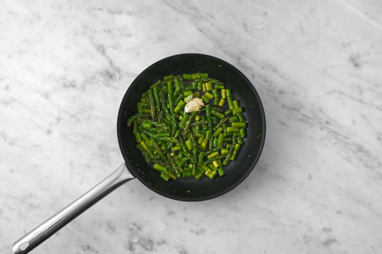 Cuocere gli asparagi