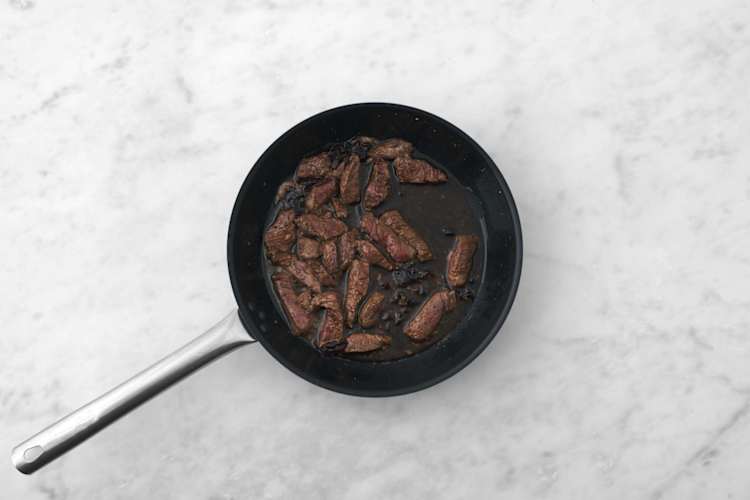 Cuocere la bistecca