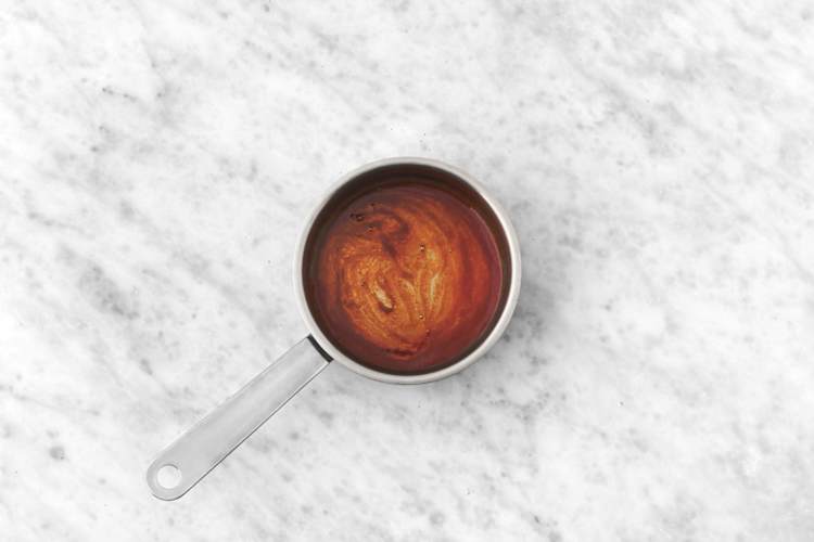 Bland hot honey