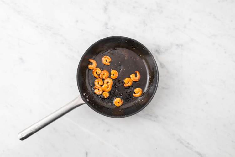 Cocina los langostinos