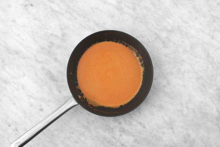 Prepara la salsa