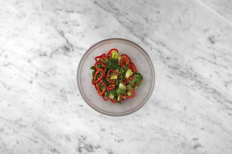 Salat zubereiten