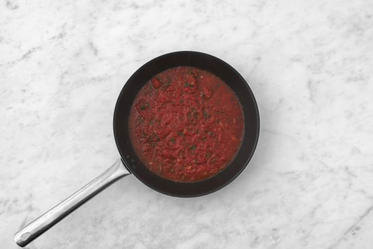Lav tomatsauce