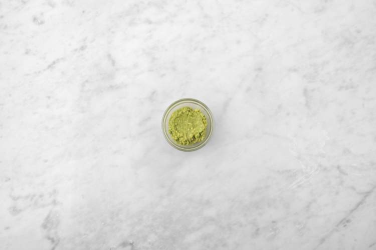 Gör guacamole