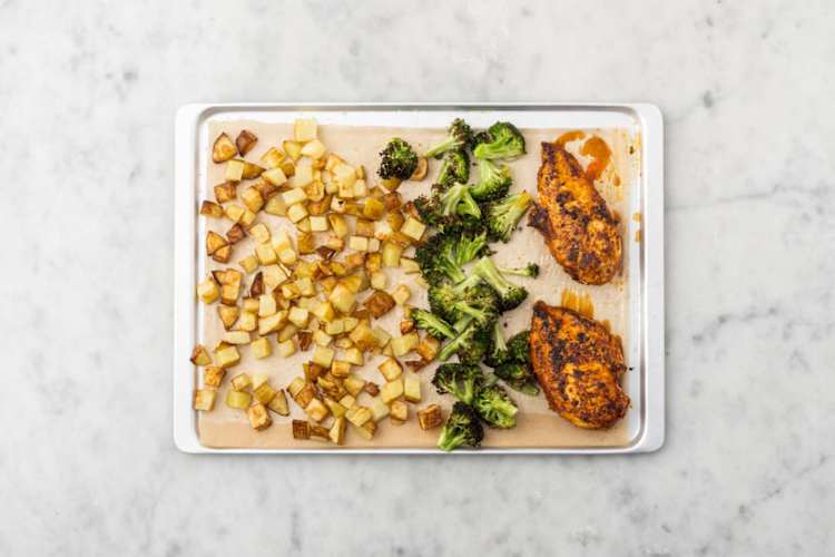 Rosta kyckling och broccoli