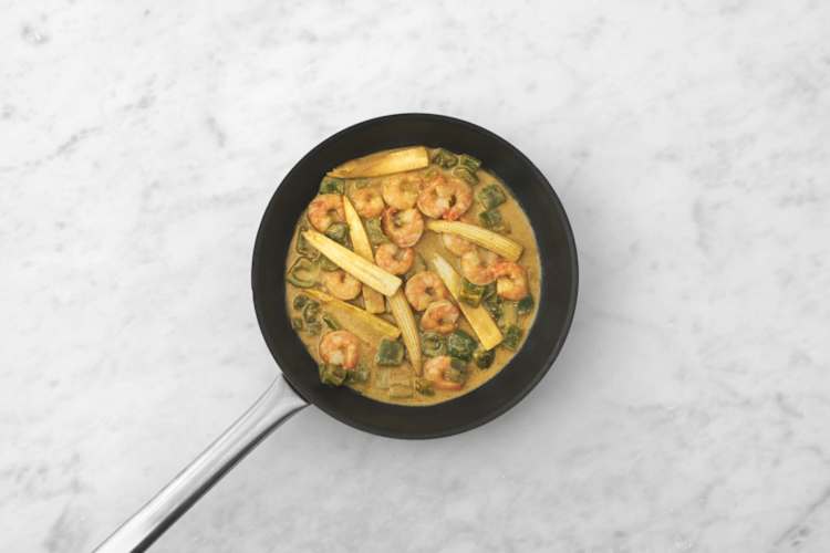 Simmer the Prawns