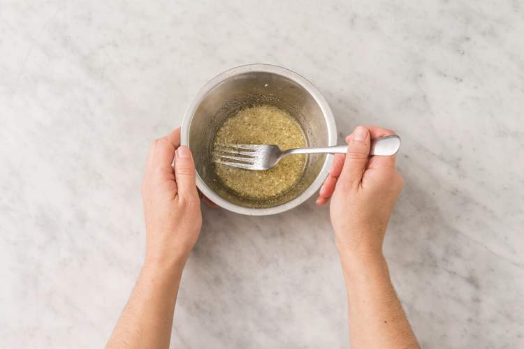 Make the garlic oil