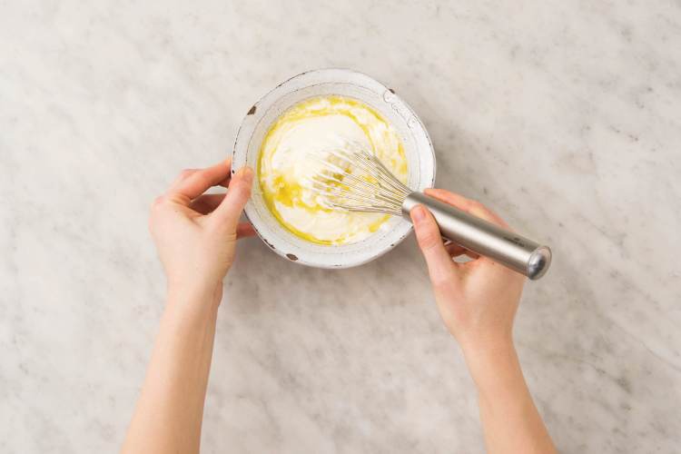 Make the garlic yoghurt 