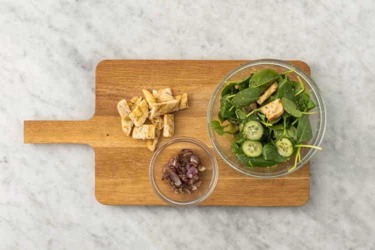 Assemble salad