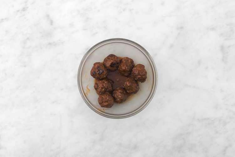 Coat meatballs