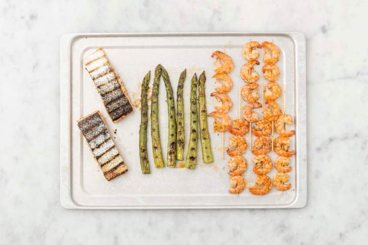 Grill seafood and asparagus
