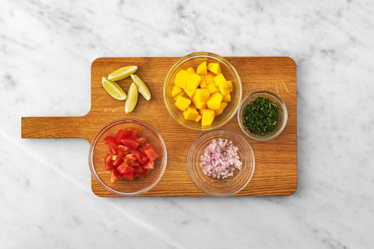 Bland mangosalsa