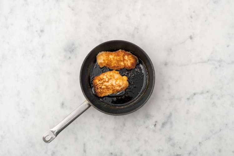 Cook the schnitzels