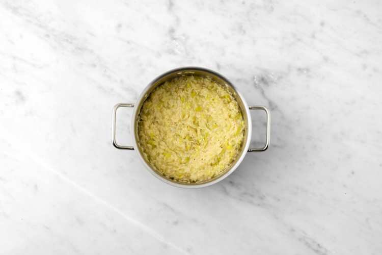 Prepara el risotto de orzo