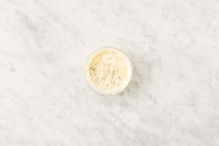 Make horseradish remoulade