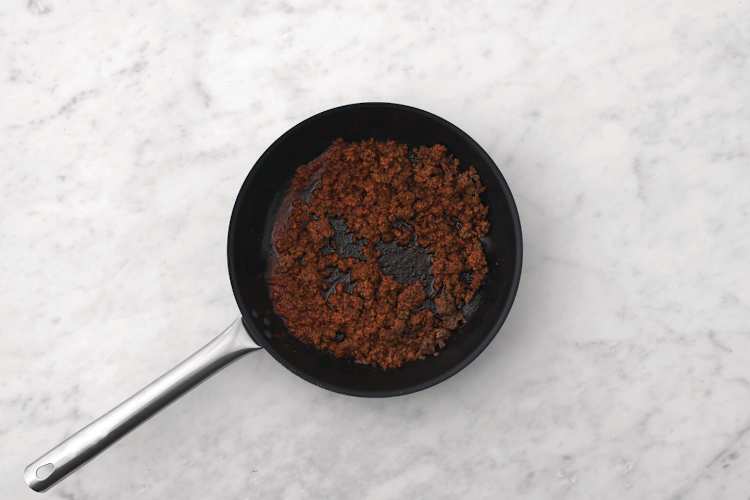 Cook the mince mixture 