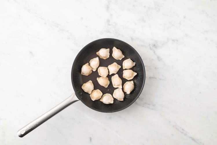 Cook the wontons