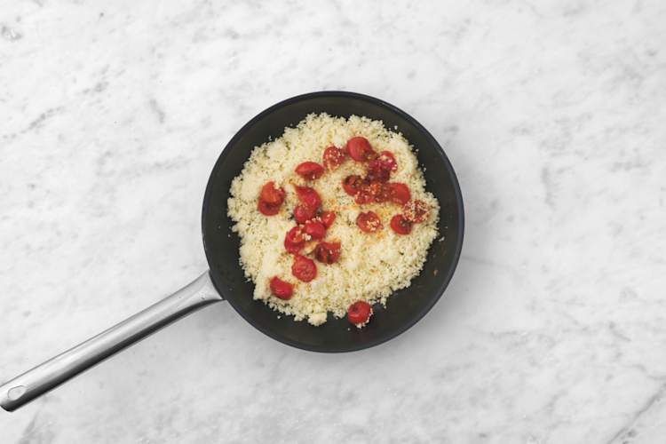 Condire il couscous