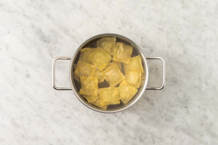 Lessare i ravioli				