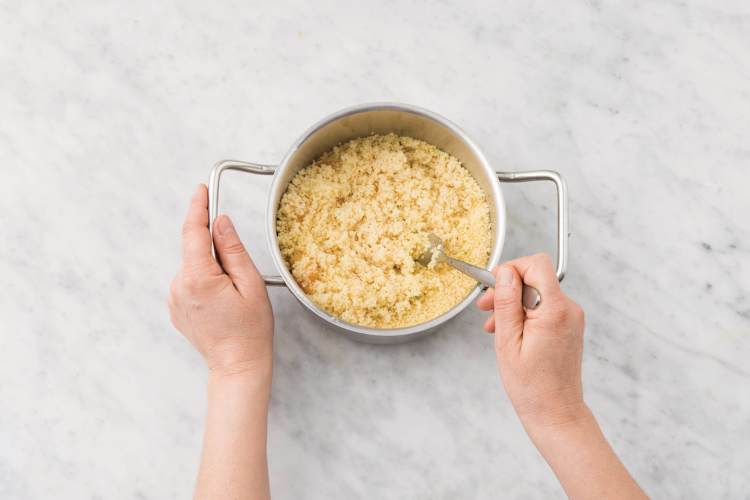 Cook the garlic rice