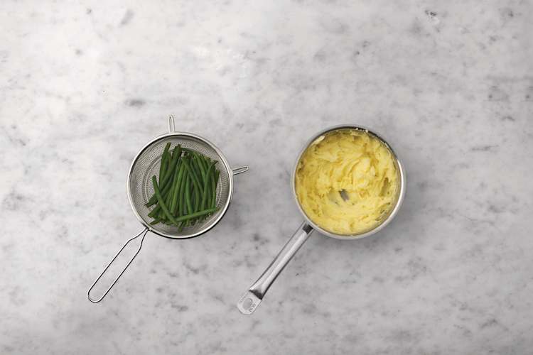 Make the mash & steam the beans