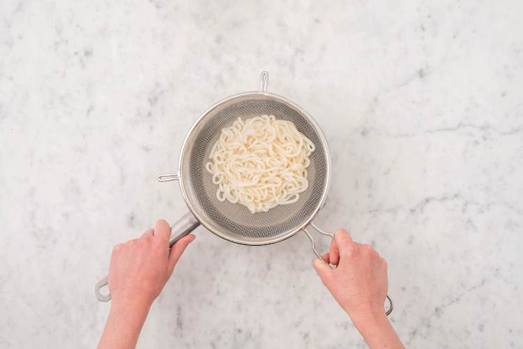Cook the udon
