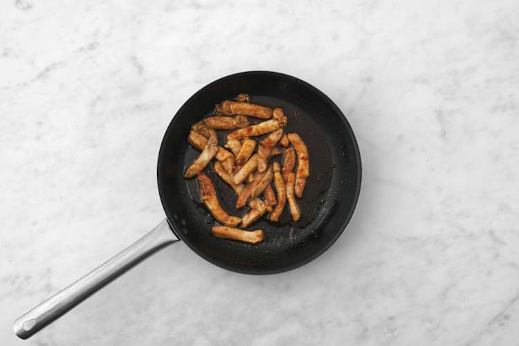 Cook the plant-based mince