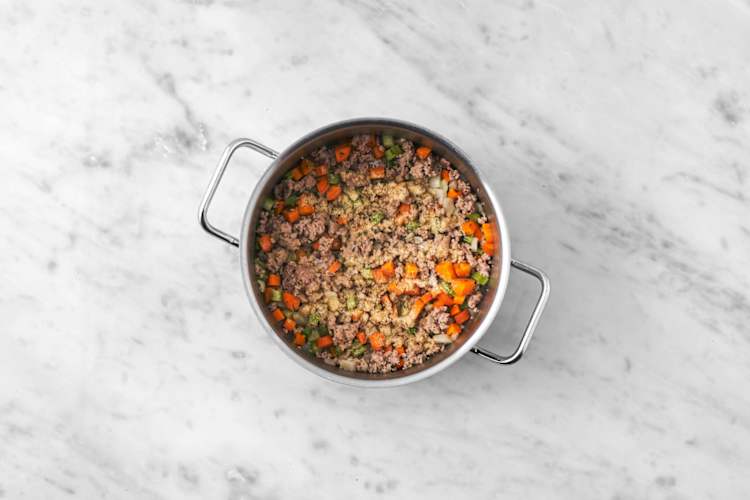 Cook plant-based protein shred mix