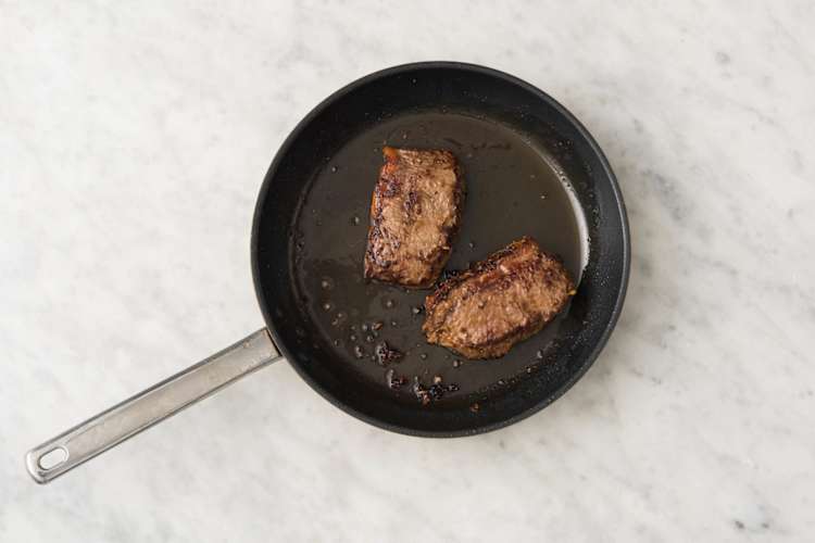 Fleisch braten