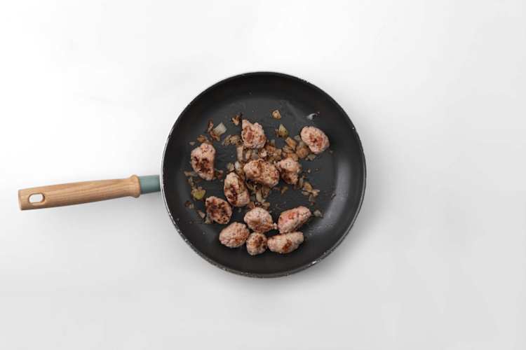 Kipgehaktballetjes bakken