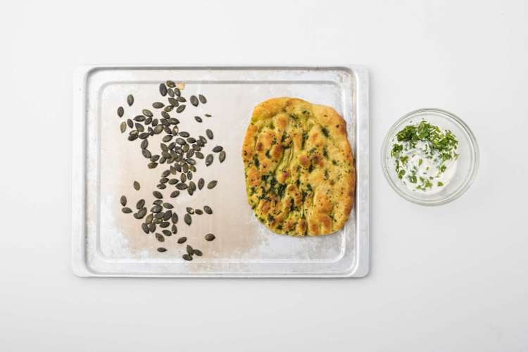 Kruidenyoghurt bereiden