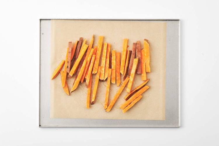 Zoete-aardappelfrieten maken
