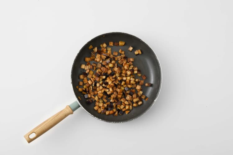 Aubergine bakken