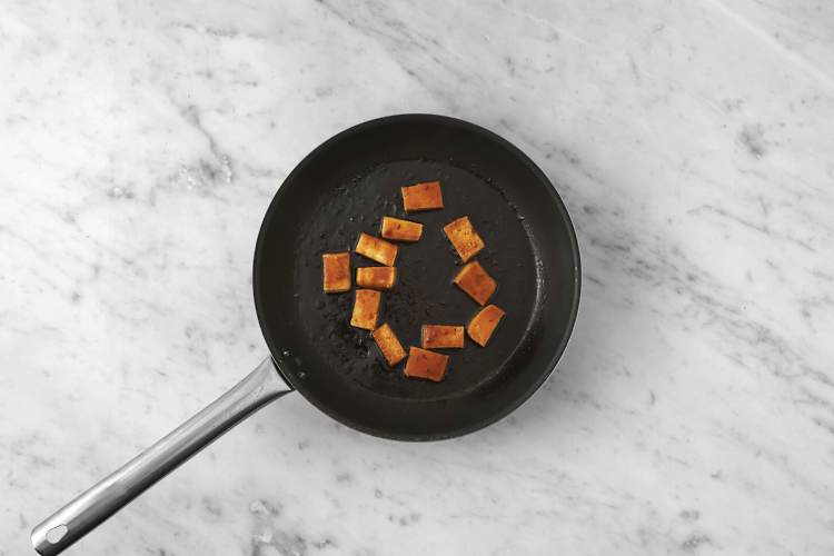 Glaze the tofu