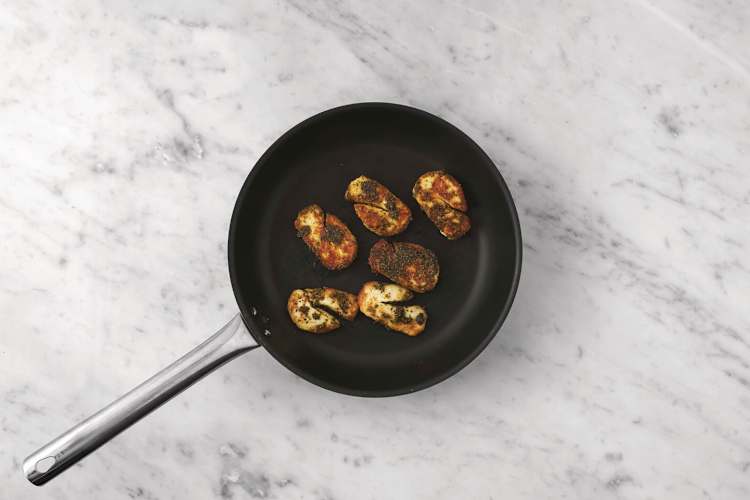 Cook the halloumi