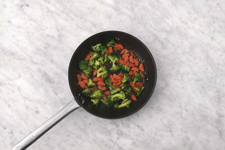 Cook the garlic veggies