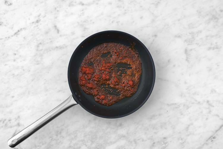 Rehoga la sobrasada