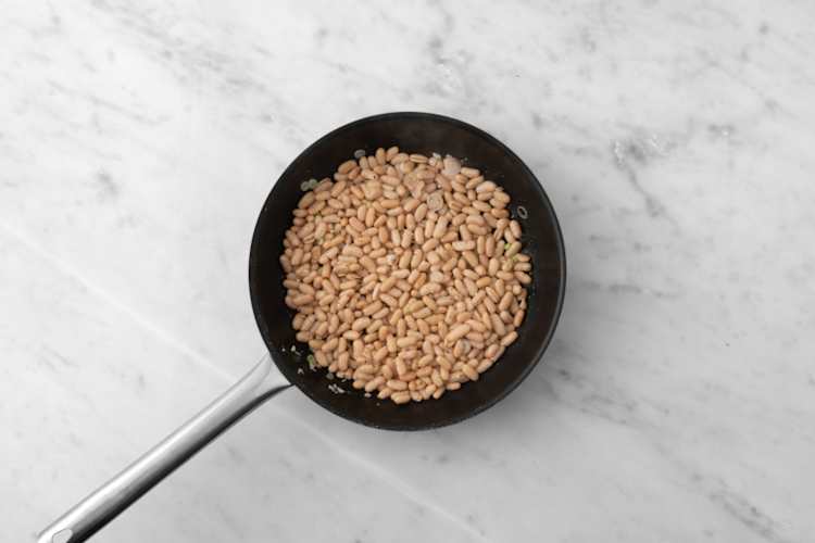 Preparare il purè di fagioli