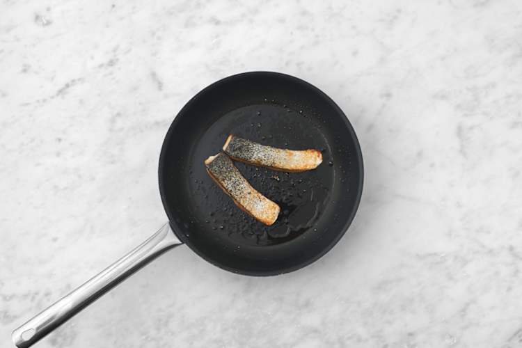 Cuocere il salmone