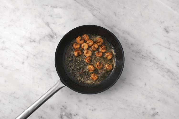 Cook the prawns