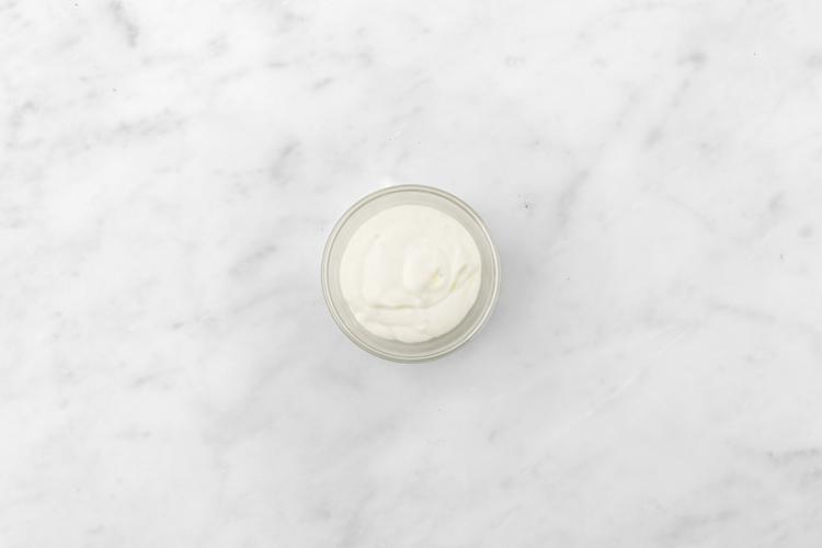 Make the lemon yoghurt