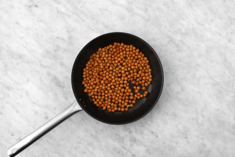 Preparare insalata e salsa
