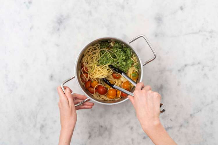 Spaghetti mischen