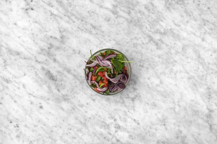 Prepara la ensalada