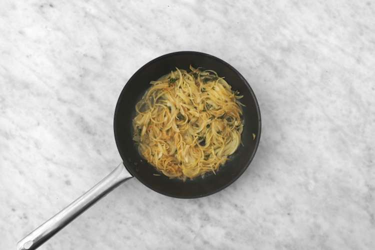 Carameliza la cebolla